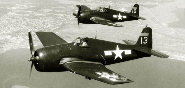f6f-5_hellcat_02.jpg