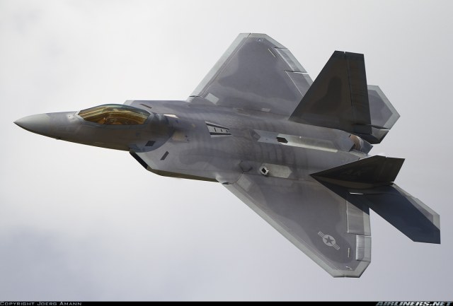 F-22-1.jpg