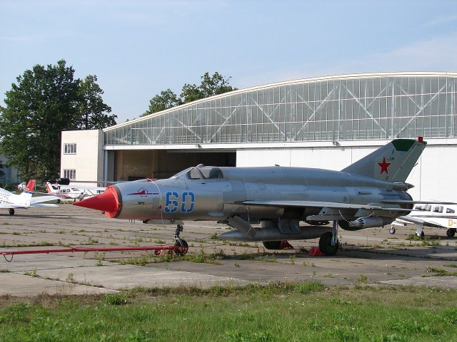 1280px-MiG_21_SMT_-_Altenburg-Nobitz.jpg
