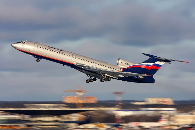 1200px-Aeroflot_Tupolev_Tu-154M_RA-85643_Mishin-1.jpg