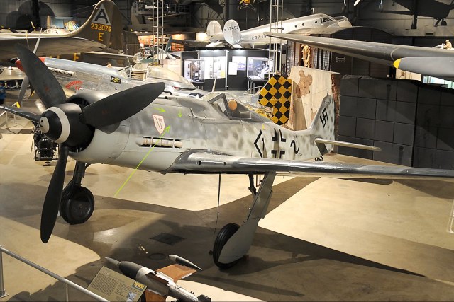 fw190d-9.jpg
