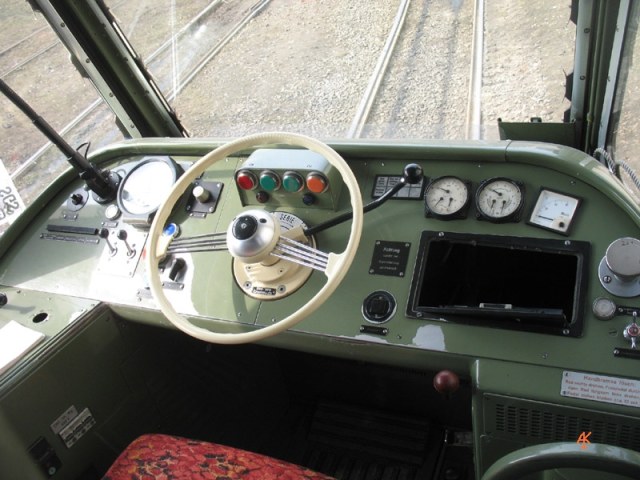 Руль в трамвае.jpg