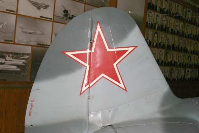 ds_yak-9_47.jpg