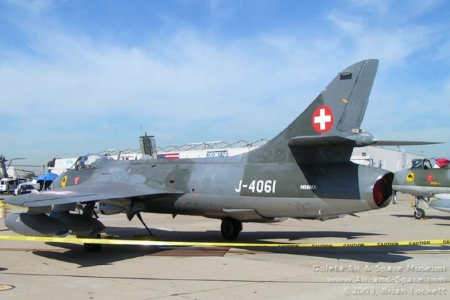 PICT0100 Hunter Mk58A N58MX left rear l.jpg