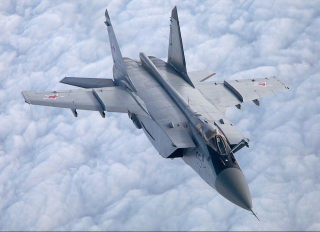 МиГ-31 в стратосфере.jpg