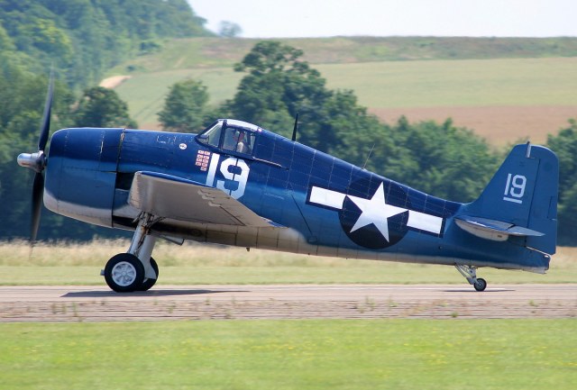 Grumman F6F-5 Hellcat (36).jpg