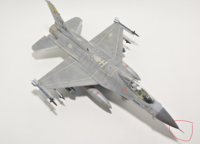 гвоздь мне в кеды.JPG