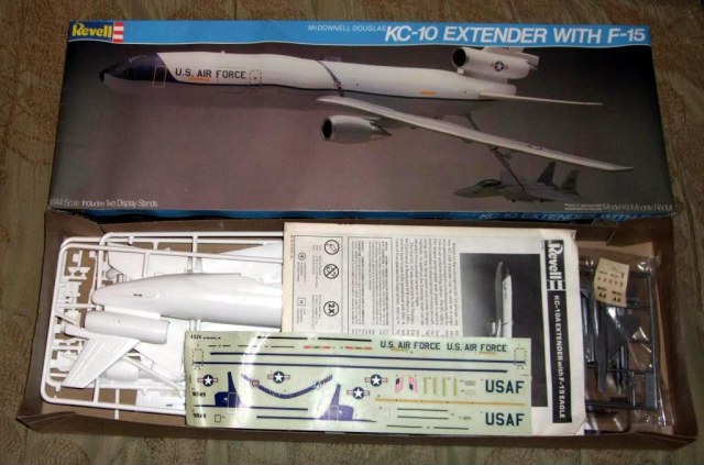 Revell_KC-10.jpg