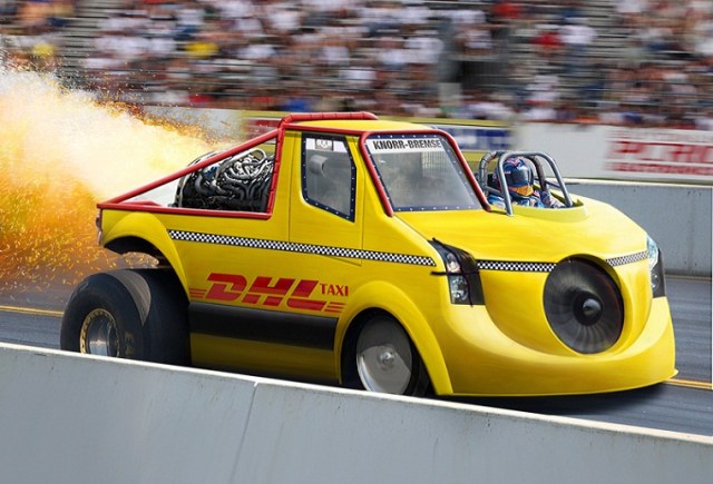 DHL_Dragster_Taxi_by_aesop.jpg