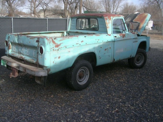 1962-dodge-power-wagon-w100-sweptline-4x4-12-ton-rare-4.jpg