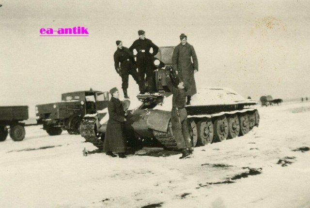 Т-34_СТЗ_42_Б_014.jpg