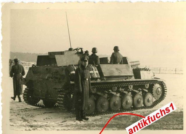 15cm_sig_33_auf_fahrgestell_pzkpfw_ii__554.jpg