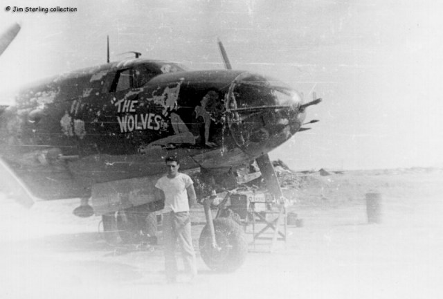 USAAF-42-95785-B-26B-Marauder-12AF-17BG432BS-81-The-Wolves-01.jpg