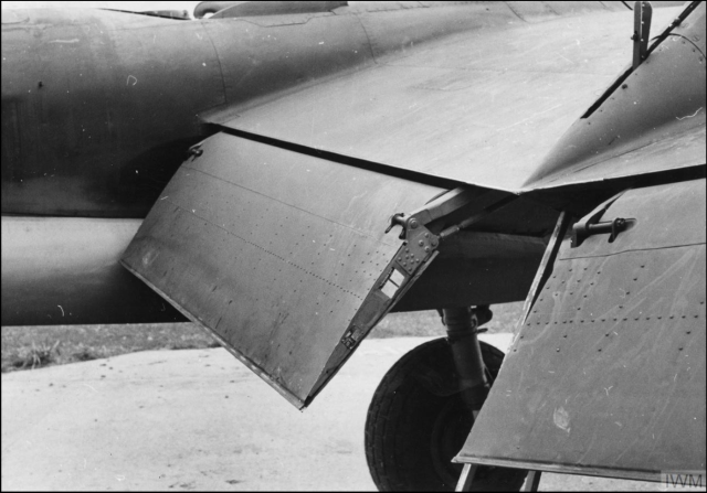 P-38H flaps.png