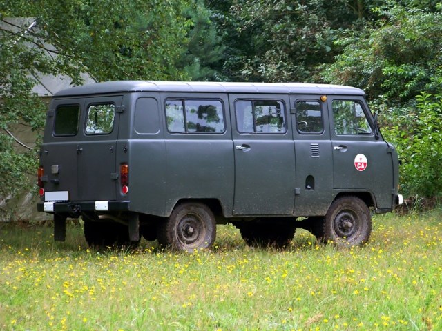 1342175170_truck-auto_info_uaz-452v_10.jpg