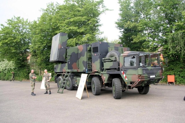 РЛС контрбатарейной борьбы COBRA ...2.jpg