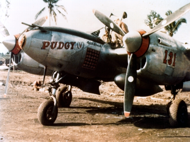 P-38_Lightning_'Pudgy'_Pacific.png