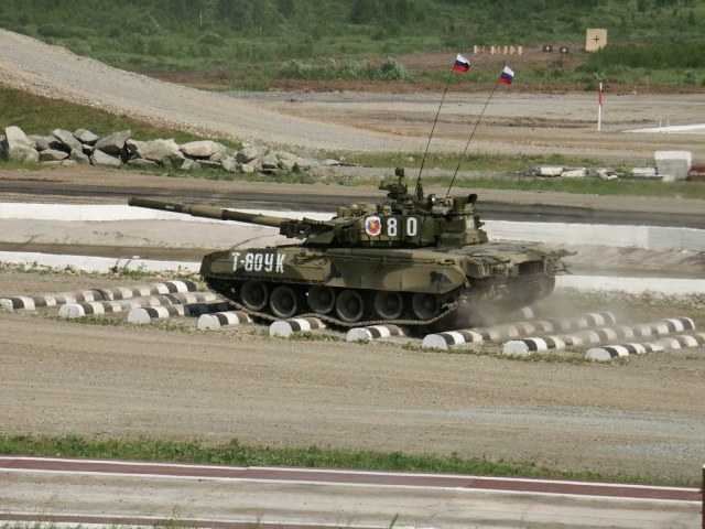 t-80uk_armyrecognition_russia_041.jpg