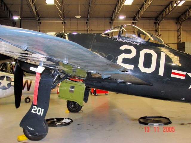 f8f-2p_bearcat_03_of_19.jpg
