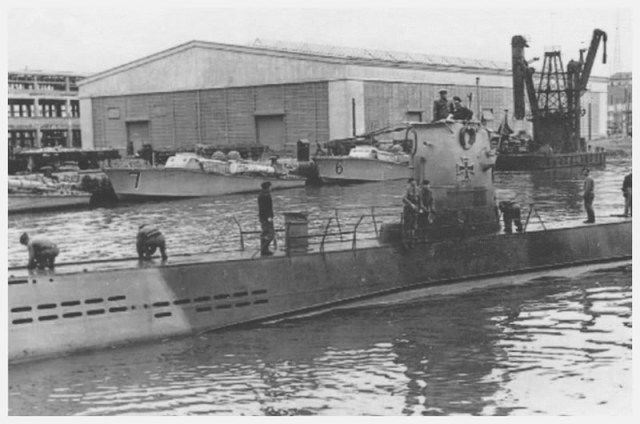 U-9-Mai1943Constanza.jpg
