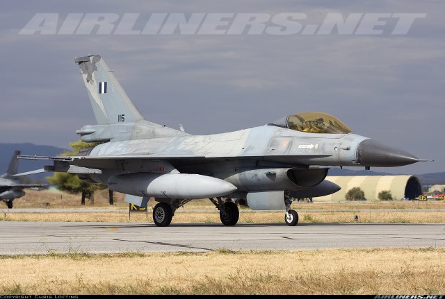 F-16C Greek 115 04.jpg