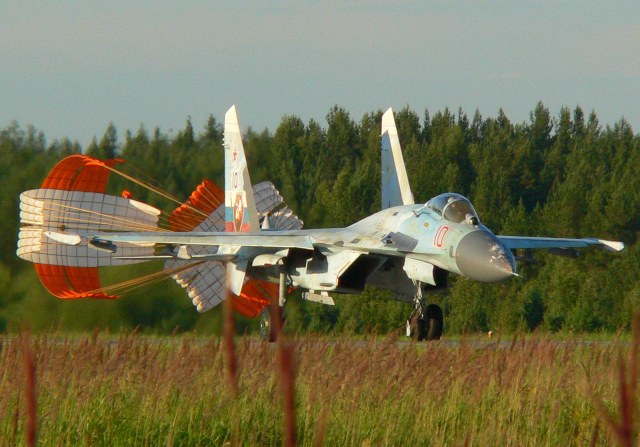 Су-27№10-611 иап.jpg