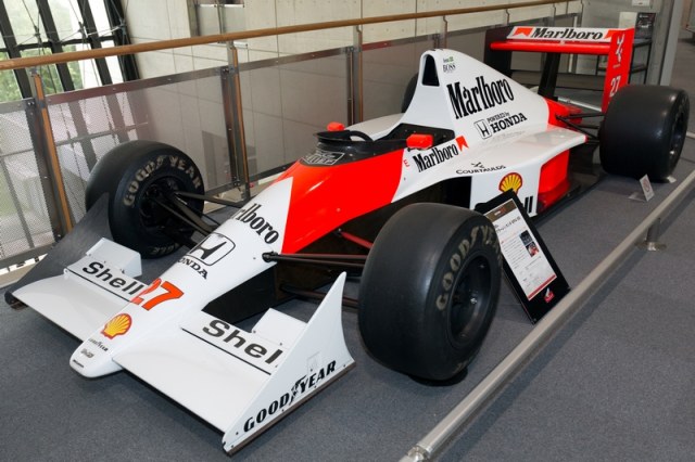 McLaren_MP4-5B_front-left2_Honda_Collection_Hall.jpg