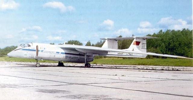 5.M-17-Stratosfera-na-stoyanke..jpg