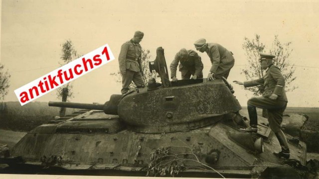 Т-34_1940_Л_1009 (2).jpg