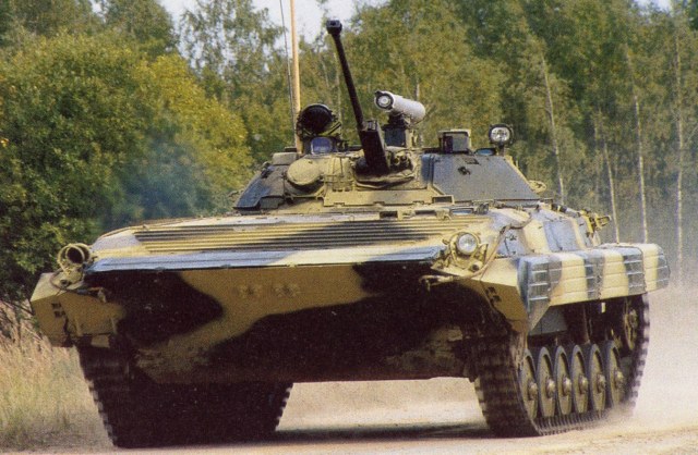 tanksdb.ru_bmp-2_13.jpg