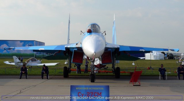 SU-27SM_MAKS-2009_05.jpg