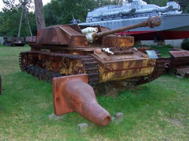 StuG_IV_Skarżysko.jpg