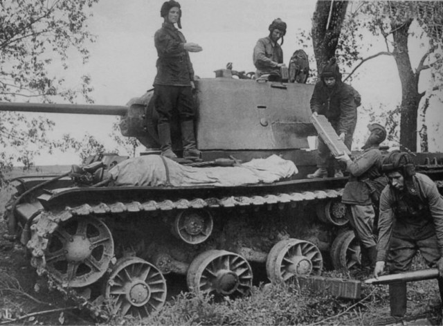 kv-1-1-001-izm1.jpg
