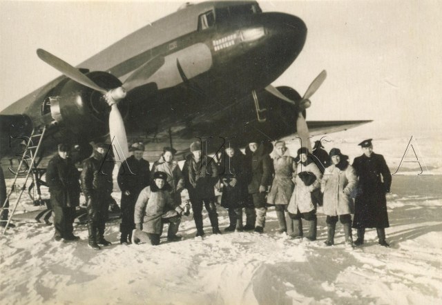 Си-47 Полярная авиация 2 копия.jpg