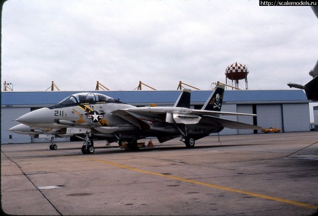 F-14A 211 VF-84.jpg