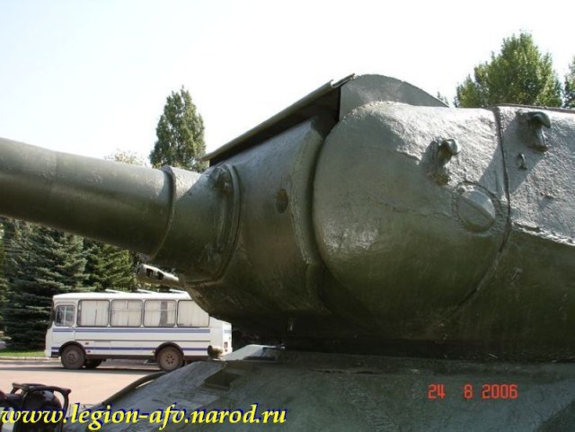 IS-2_Saratov_011.JPG