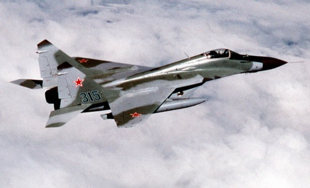 Soviet_MiG-29_over_Alaska_1989.JPEG