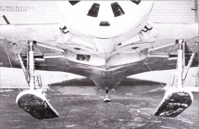 И-16 тип 18 лыжи1.jpg