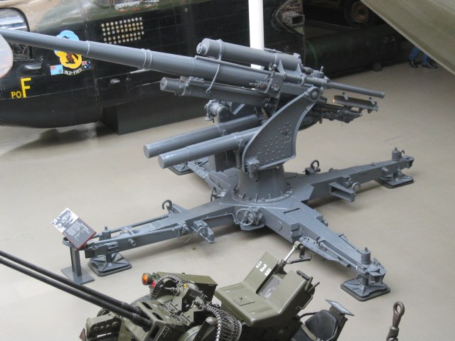 88mm_flak_gun_10_of_11.jpg