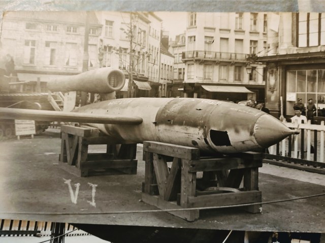 V-1_flying_bomb.jpg