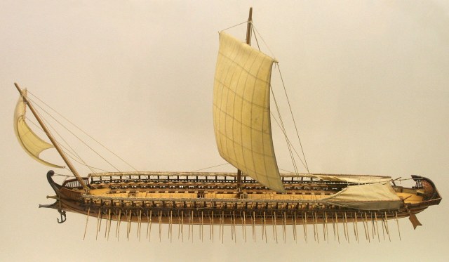 Model_of_a_greek_trireme.jpg
