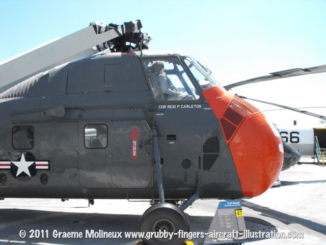 sikorsky_h-34_seabat_walkaround_143939_midway_2010_06.jpg