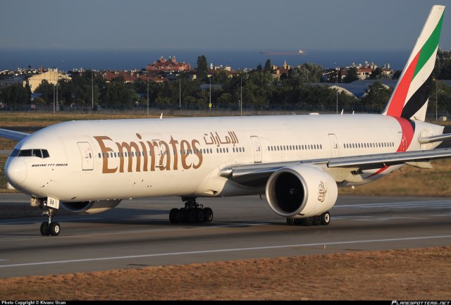 A6-EBA-Emirates-Boeing-777-300_PlanespottersNet_296034.jpg
