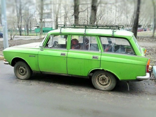 1974-moskvich-427-1-generation-wagon-6.jpg