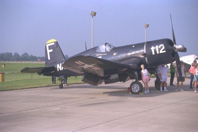 F4U_14.jpg