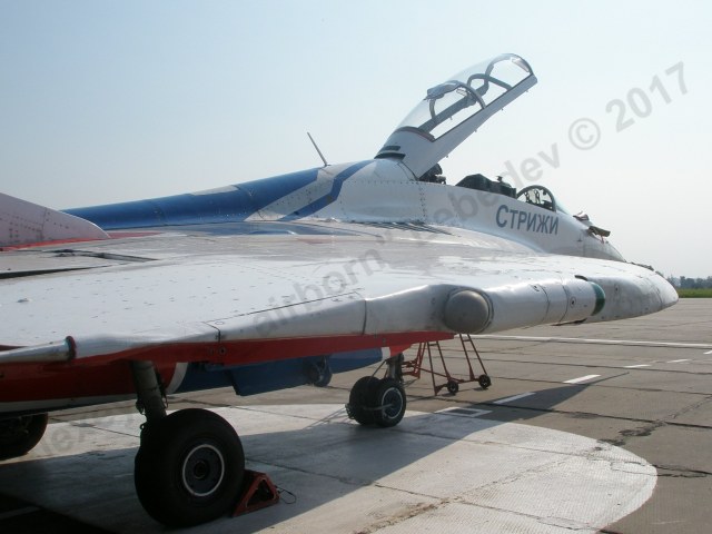 MiG-29UB_Strizhi_39.jpg