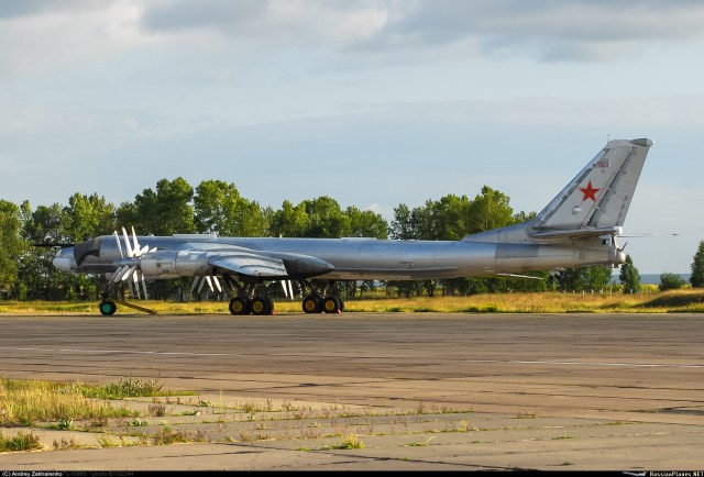 Ту-95МС 55.jpg