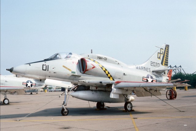 a-4e_152070.jpg