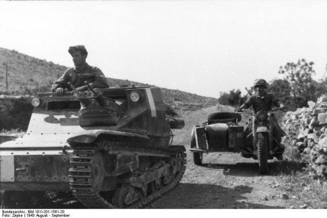 Bundesarchiv_Balkans_L3-33-with-sidecar-aug1943.jpg