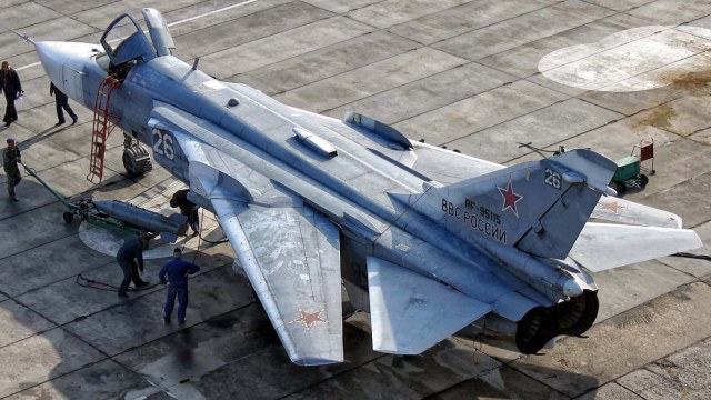 Aviation_Russian_su-24_bomber_092779_24.jpg